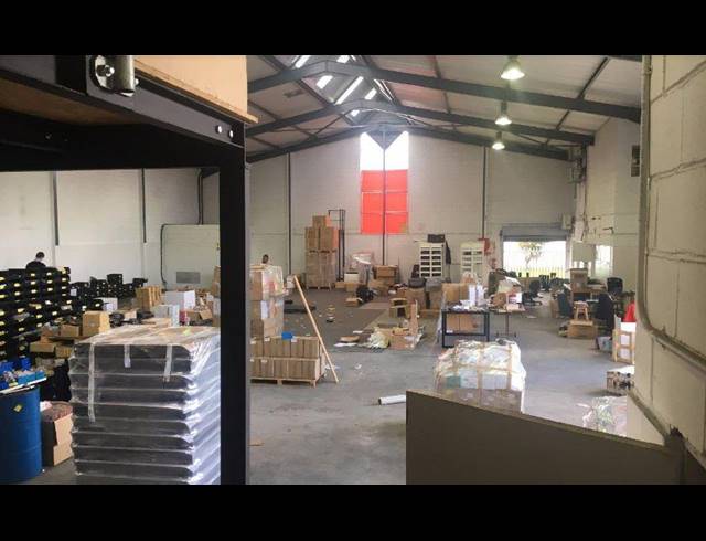 810M² WAREHOUSE TO LET IN EPPING INDUSTRIAL